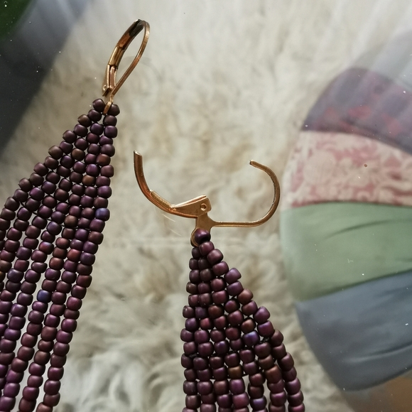 🤍 Handmade Beaded Pacific Thread Earrings - Picture 4 of 5